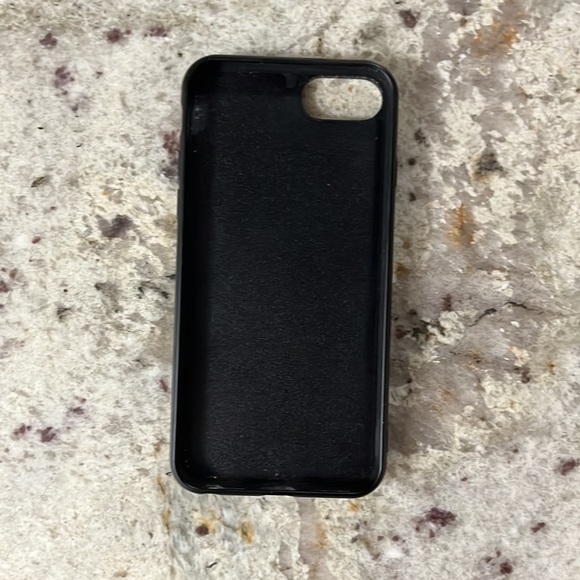 iPhone SE what home case - Picture 2 of 2